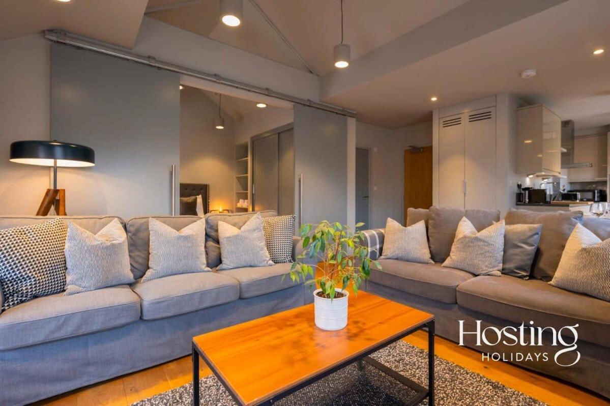 Stylish Luxury Apartment In The Centre Of Henley Exteriör bild