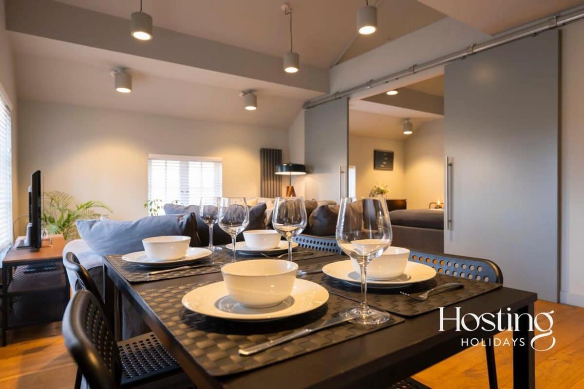 Stylish Luxury Apartment In The Centre Of Henley Exteriör bild