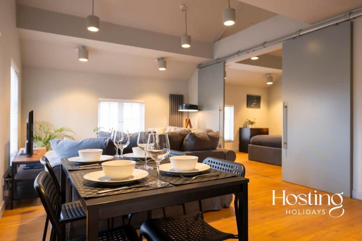 Stylish Luxury Apartment In The Centre Of Henley Exteriör bild