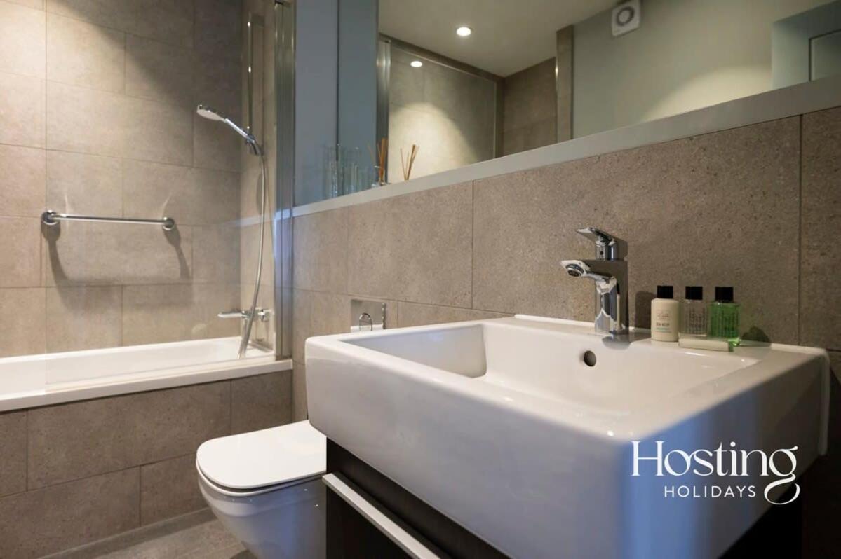 Stylish Luxury Apartment In The Centre Of Henley Exteriör bild
