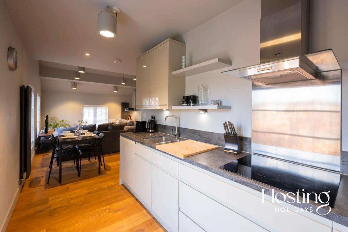 Stylish Luxury Apartment In The Centre Of Henley Exteriör bild