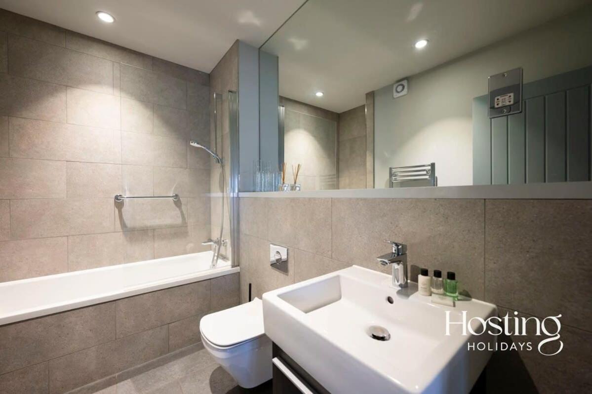 Stylish Luxury Apartment In The Centre Of Henley Exteriör bild